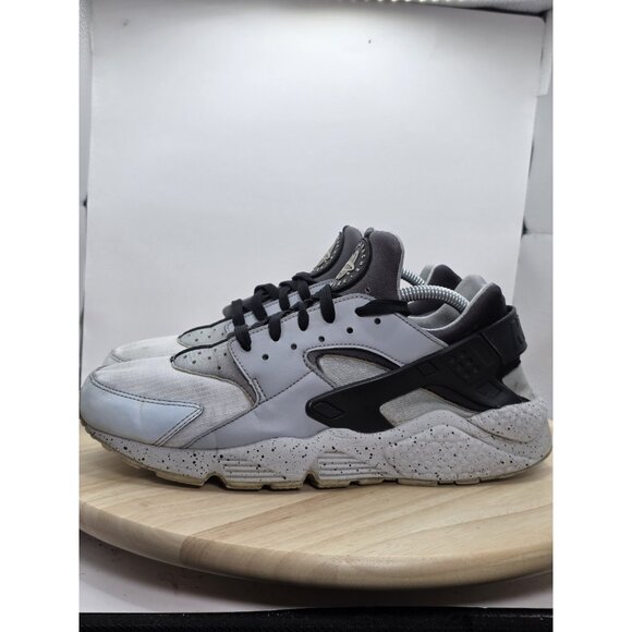 Nike Air Huarache Run Men's Size 10 Pure Platinum Wolf Grey 704830-011 - Picture 1 of 9